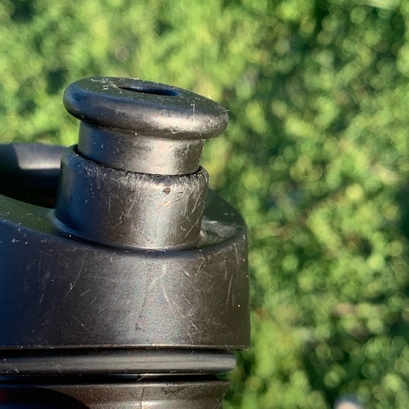 Hydro Flask Sport Top Used 21 oz Blue - Picture 4 of 14